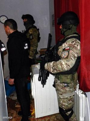 [VIDEO] Zielona Góra: Organizowali nielegalny przerzut cudzoziemców m.in z Iraku