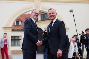 [VIDEO] Prezydent RP na szczycie amunicyjnym w Pradze