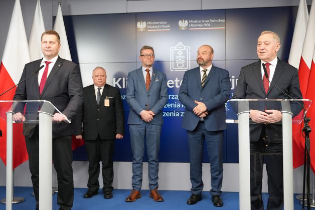 [VIDEO] Lepsze kształcenie i tańsze usługi w klinikach weterynaryjnych: współpraca MRiRW i MEiN